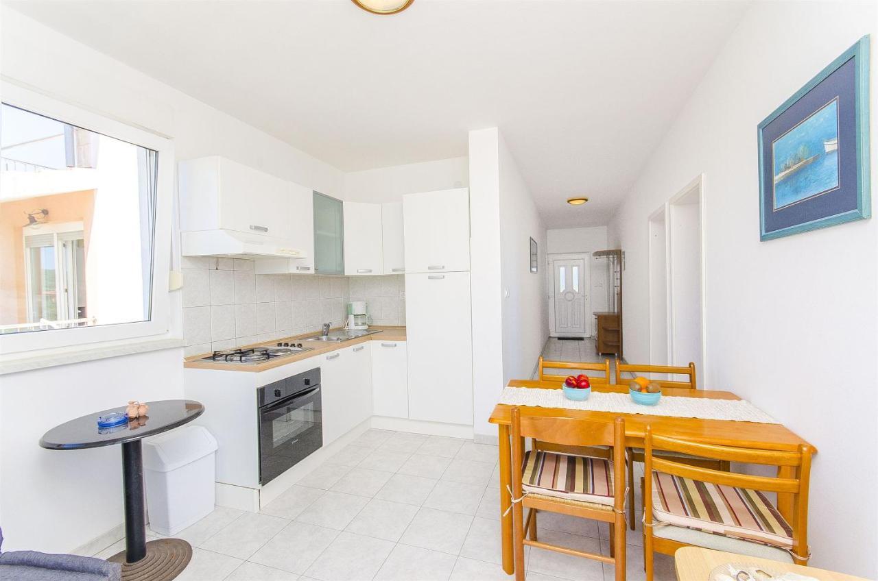 Apartments Kazimir Nečujam Kültér fotó