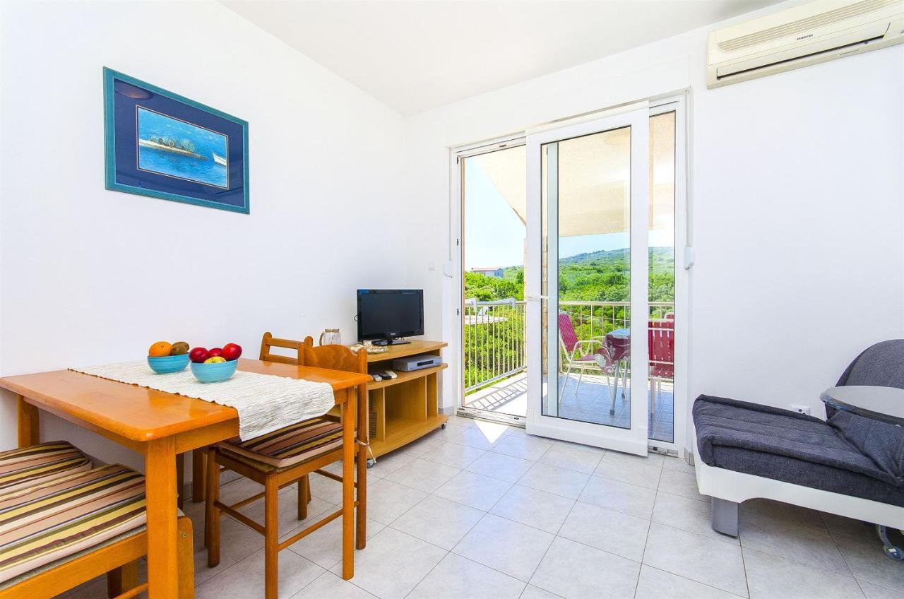 Apartments Kazimir Nečujam Kültér fotó