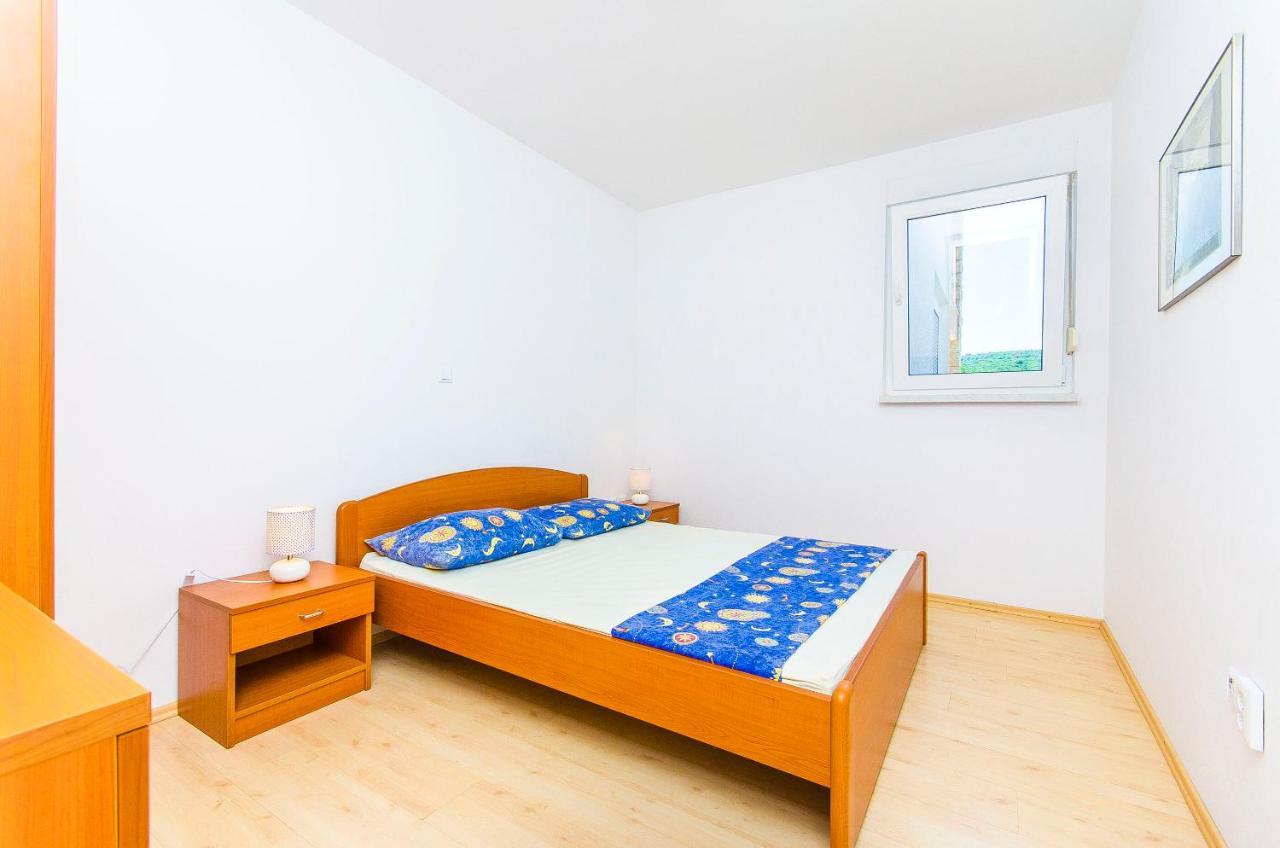 Apartments Kazimir Nečujam Kültér fotó