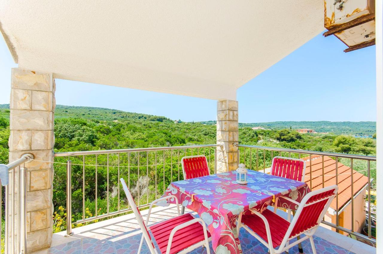 Apartments Kazimir Nečujam Kültér fotó