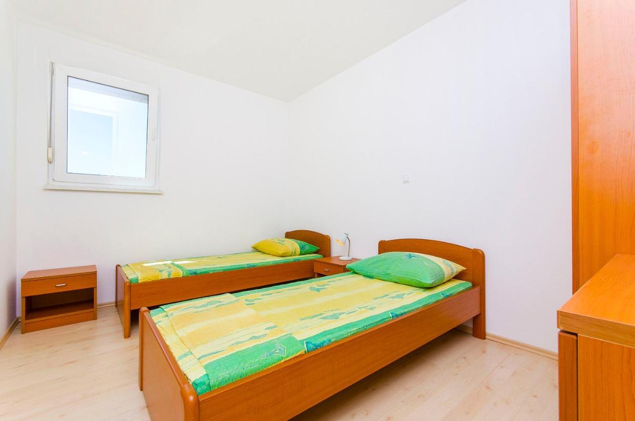 Apartments Kazimir Nečujam Kültér fotó