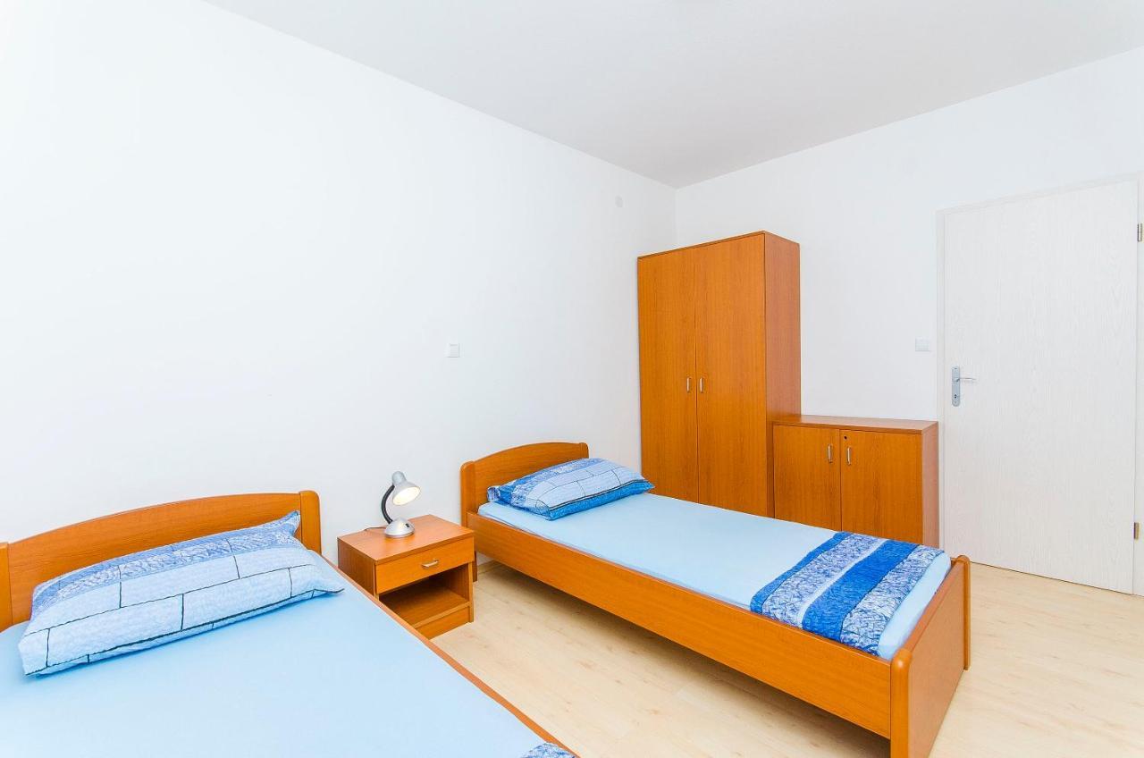 Apartments Kazimir Nečujam Kültér fotó